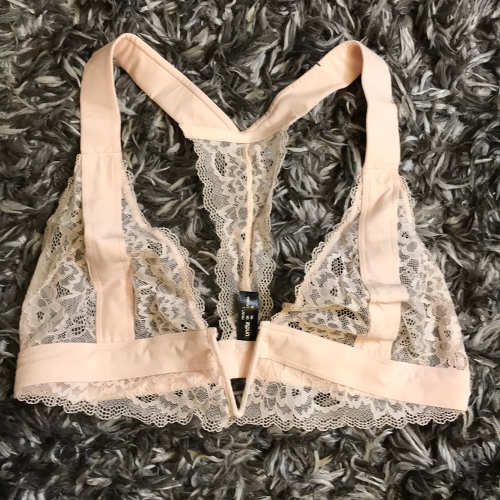 NWOT Undiz Nude Lace Bralette